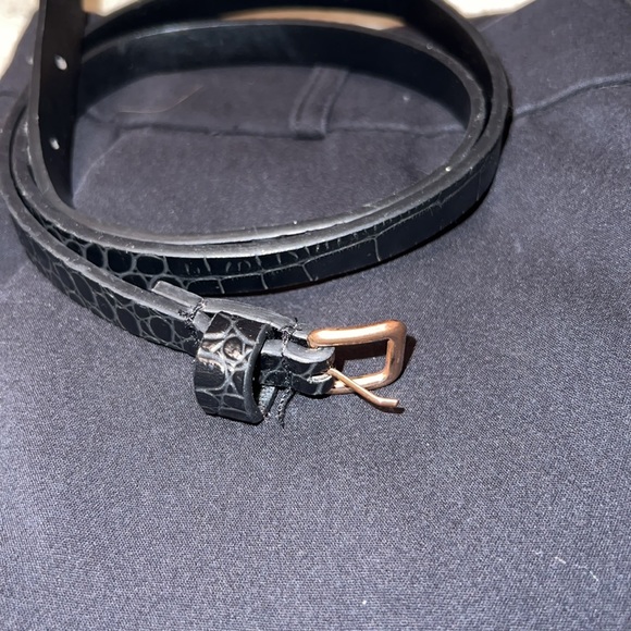 Le Chateau Dress Pants - Picture 5 of 5